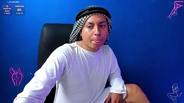 Snapshot of Sahira_and_Zaid chatting on 27, 10, 2025 Sahira and Zaid online show from 27, 10, 2025