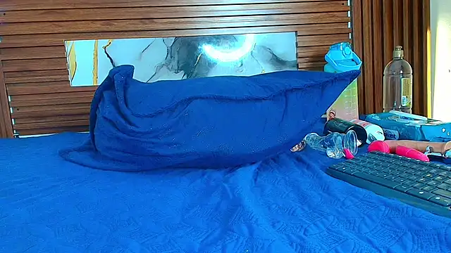 Snapshot of Evelin_thompsson chatting on 29, 11, 2025 Evelin thompsson online show from 29, 11, 2025