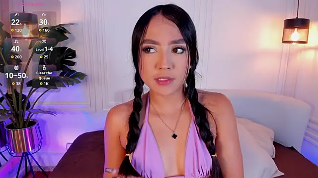 Dafne Hillss online show from 21, 11, 2025