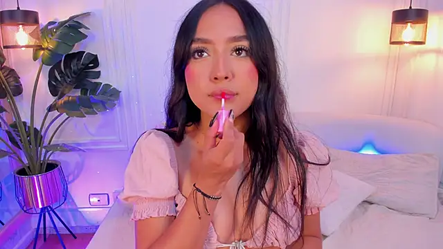 Dafne Hillss online show from 31, 10, 2025