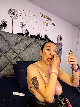 Shantey Laurent online show from 22, 2, 2026