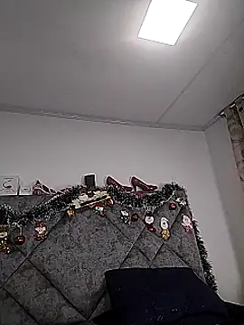 Shantey Laurent online show from 13, 12, 2025