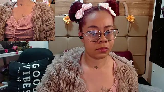 MIA  SPENCER online show from 24, 9, 2025