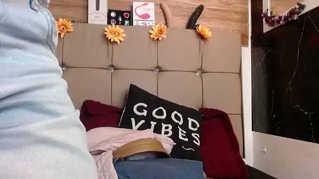 MIA  SPENCER online show from 26, 2, 2026