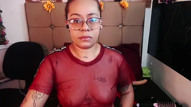 MIA  SPENCER online show from 6, 2, 2026