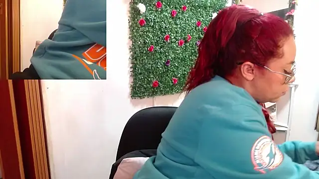 MIA  SPENCER online show from 13, 9, 2025