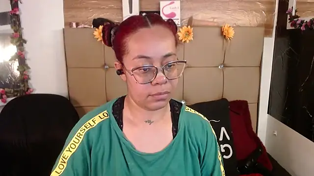 MIA  SPENCER online show from 21, 4, 2026