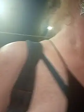 nakedgarbageperson online show from 19, 6, 2026