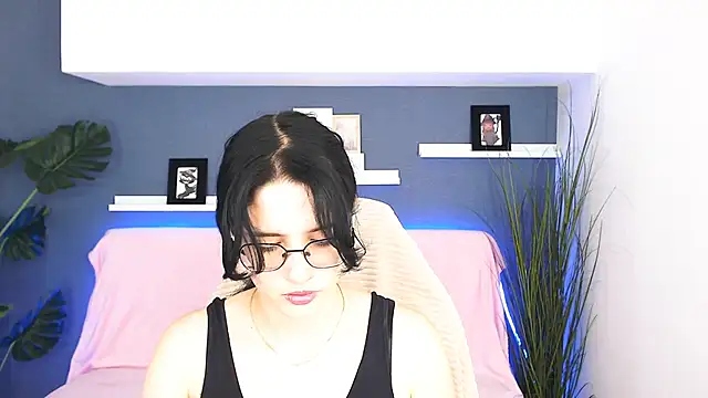 Charming Mysteriousss online show from 13, 10, 2025