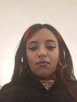 carolinerue online show from 21, 5, 2026