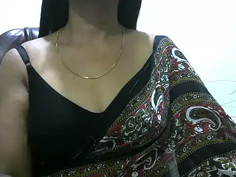 MISS SOMIYA online show from 15, 10, 2025