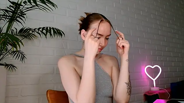 WhitePrincessLuna online show from 9, 7, 2026