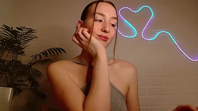 WhitePrincessLuna online show from 6, 3, 2026