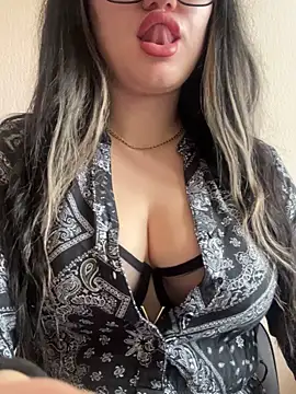 Molly-molly- online show from 6, 5, 2026