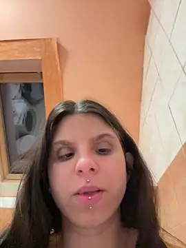Brutecia2002 online show from 12, 3, 2026