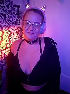 Scarlettttbunnyxo online show from 24, 9, 2025