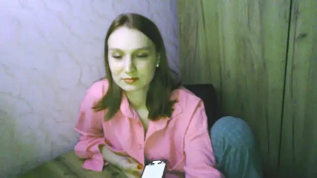 Snapshot of RegitGirlss chatting on 6, 11, 2025 RegitGirlss online show from 6, 11, 2025