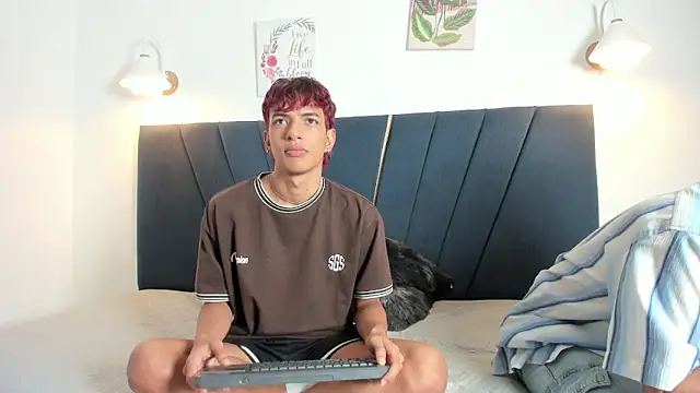 maicol cum23 online show from 5, 2, 2026