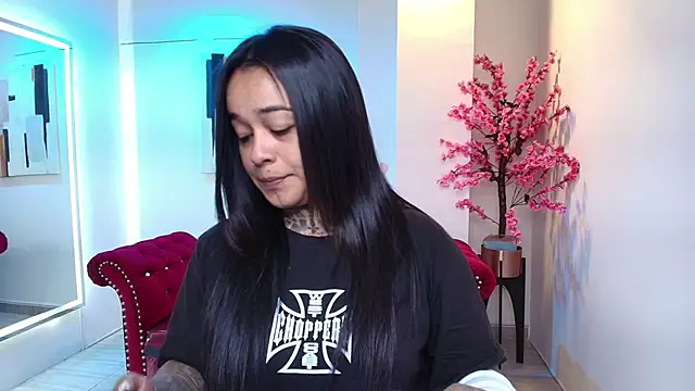 Black roseee online show from 29, 3, 2026