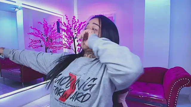 Black roseee online show from 4, 2, 2026