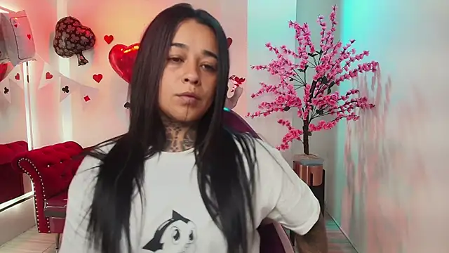 Black roseee online show from 17, 2, 2026