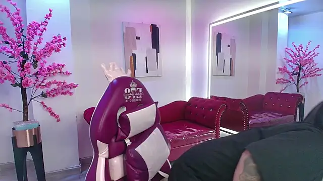 Snapshot of Black_roseee chatting on 22, 11, 2025 Black roseee online show from 22, 11, 2025