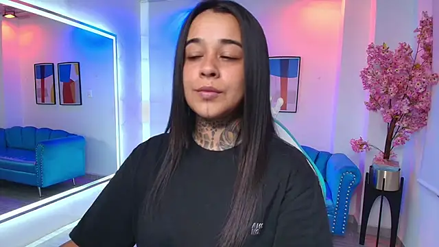 Black roseee online show from 11, 6, 2026