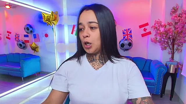 Black roseee online show from 16, 7, 2026