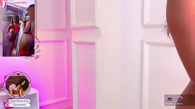 Snapshot of Rossie-Cameron chatting on 21, 11, 2025 Rossie-Cameron online show from 21, 11, 2025