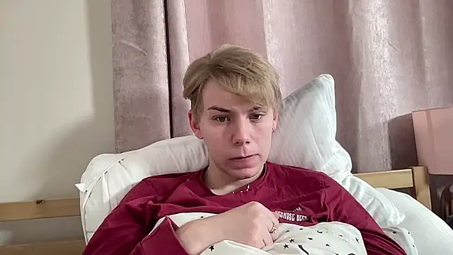 Snapshot of scottishtwink01 chatting on 28, 9, 2025 scottishtwink01 online show from 28, 9, 2025
