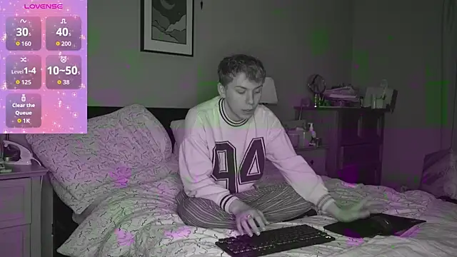 scottishtwink01 online show from 8, 11, 2025