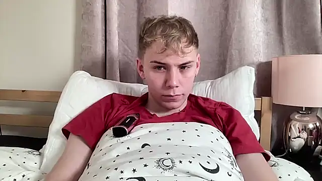 Snapshot of scottishtwink01 chatting on 23, 9, 2025 scottishtwink01 online show from 23, 9, 2025