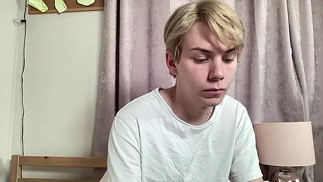 Snapshot of scottishtwink01 chatting on 22, 9, 2025 scottishtwink01 online show from 22, 9, 2025