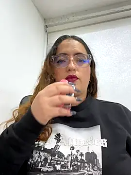 Snapshot of SussanMillerr_ chatting on 27, 9, 2025 SussanMillerr  online show from 27, 9, 2025