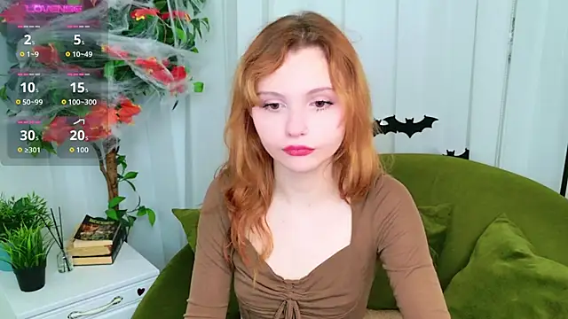 Snapshot of AlisHanson chatting on 24, 10, 2025 AlisHanson online show from 24, 10, 2025