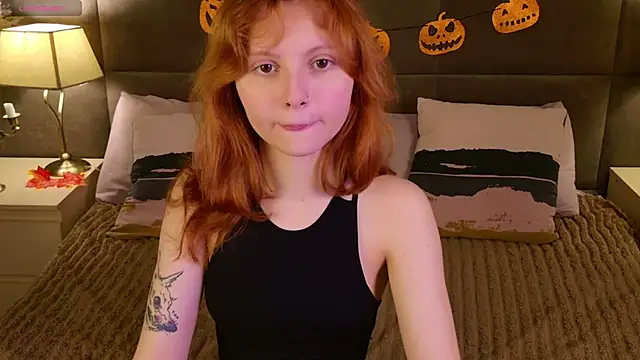 Snapshot of AlisHanson chatting on 16, 10, 2025 AlisHanson online show from 16, 10, 2025