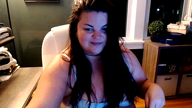 PlayWithBrittany online show from 21, 10, 2025