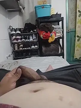 Santiagoqro85 online show from 2, 4, 2026