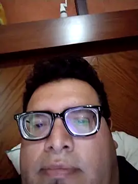 Santiagoqro85 online show from 9, 10, 2025