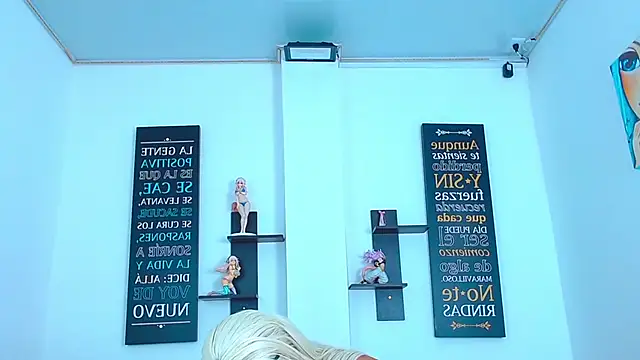 CHLOE THUNDERS online show from 7, 3, 2026