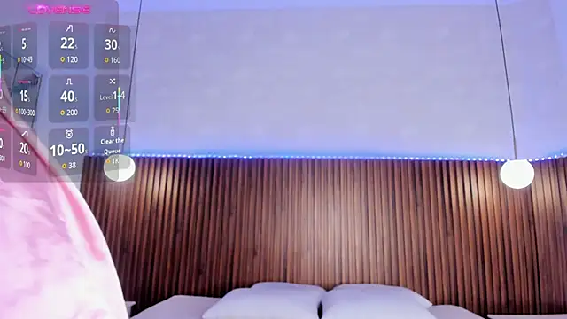 nicol giraldoo online show from 8, 11, 2025