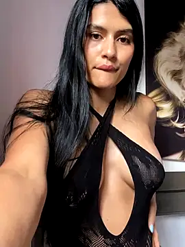 juliana1920 online show from 1, 11, 2025