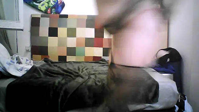 Snapshot of tuplaceroll chatting on 1, 10, 2025 tuplaceroll online show from 1, 10, 2025