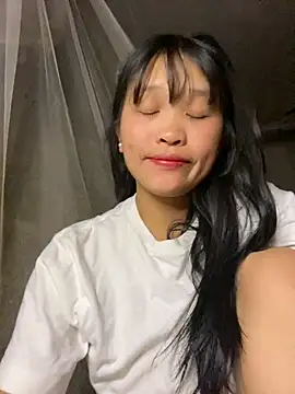 mika-bae online show from 28, 9, 2025
