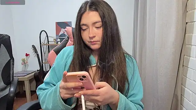 Snapshot of valentinauwu chatting on 2, 5, 2026 valentinauwu online show from 2, 5, 2026