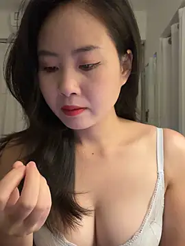 Snapshot of wly2028 chatting on 30, 10, 2025 wly2028 online show from 30, 10, 2025