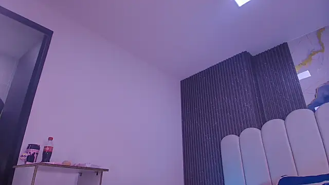 abbyrouss  online show from 30, 5, 2026