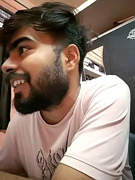 soniriyaa010101 online show from 15, 6, 2026