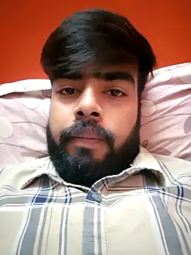 Snapshot of soniriyaa010101 chatting on 28, 10, 2025 soniriyaa010101 online show from 28, 10, 2025