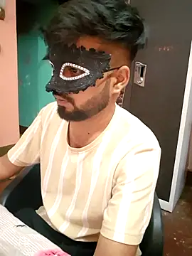 soniriyaa010101 online show from 12, 3, 2026